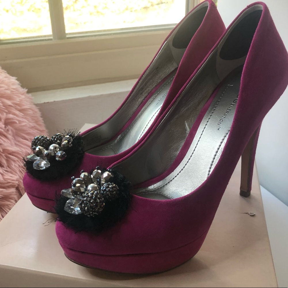 Size 8.5 BCBGeneration 5” bright pink heels